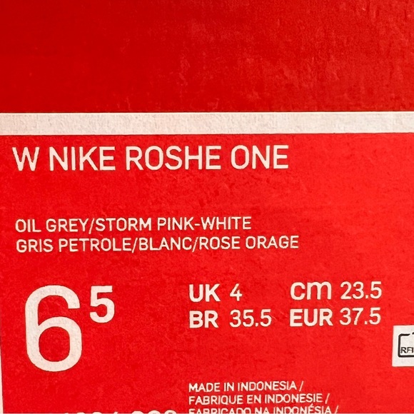 NWT Nike Roshe One Women’s Shoes - Picture 8 of 8